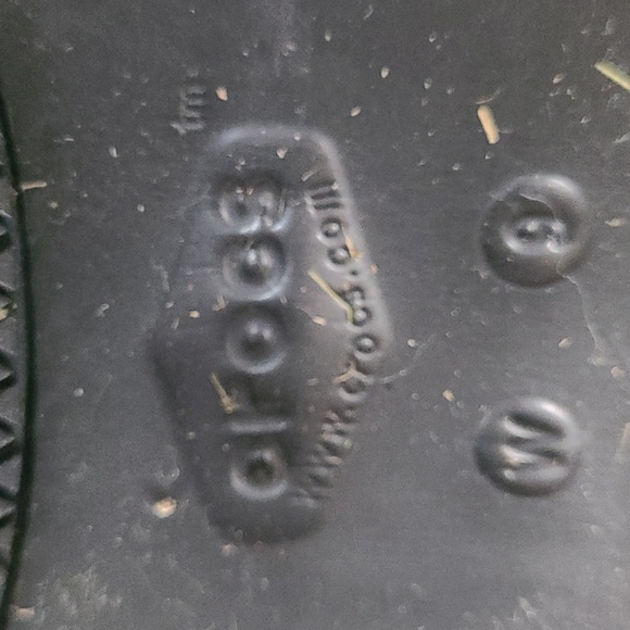 Crocs - Picture 2 of 4